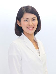 矯正歯科医　川久保 直美